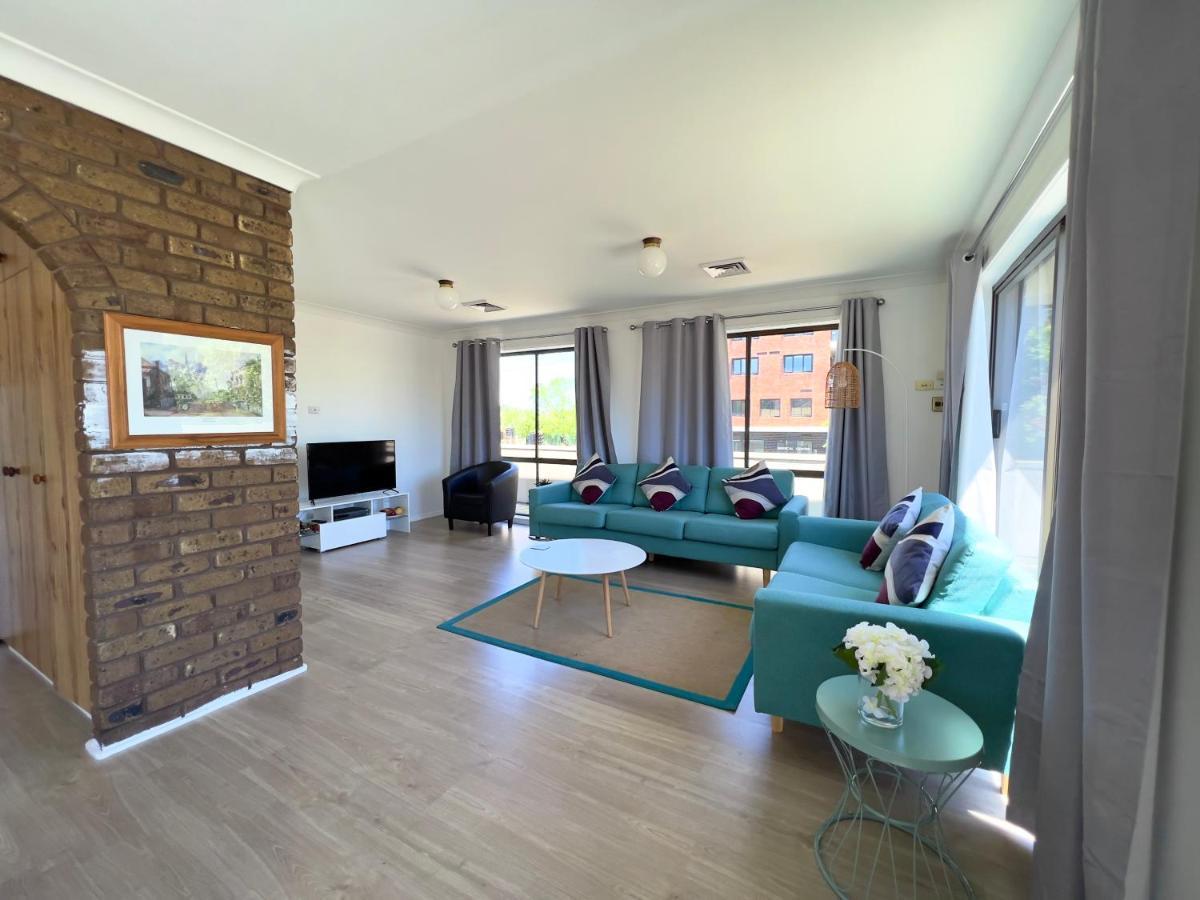 Albury Garden Court Motel Экстерьер фото