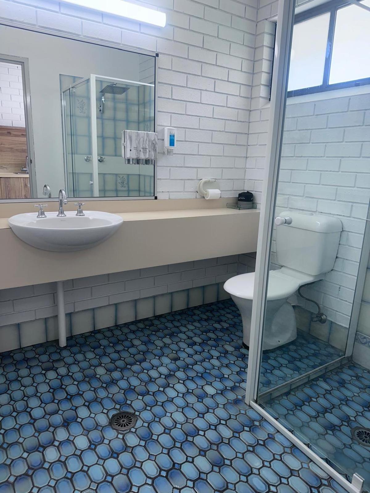 Albury Garden Court Motel Экстерьер фото
